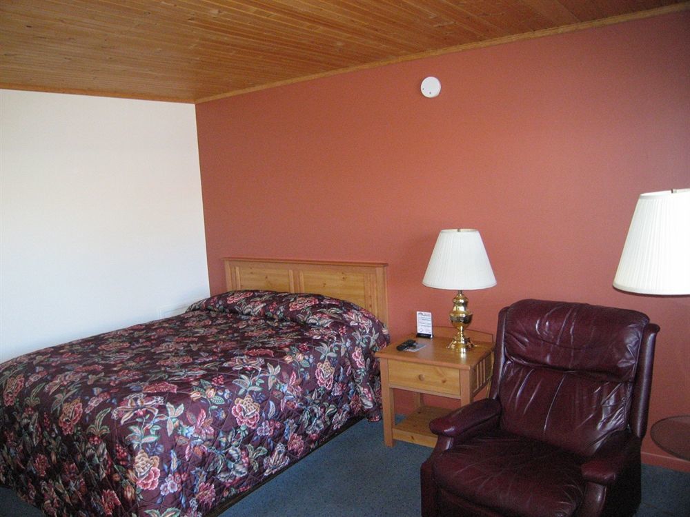Travelers Lodge Marshall Exterior photo